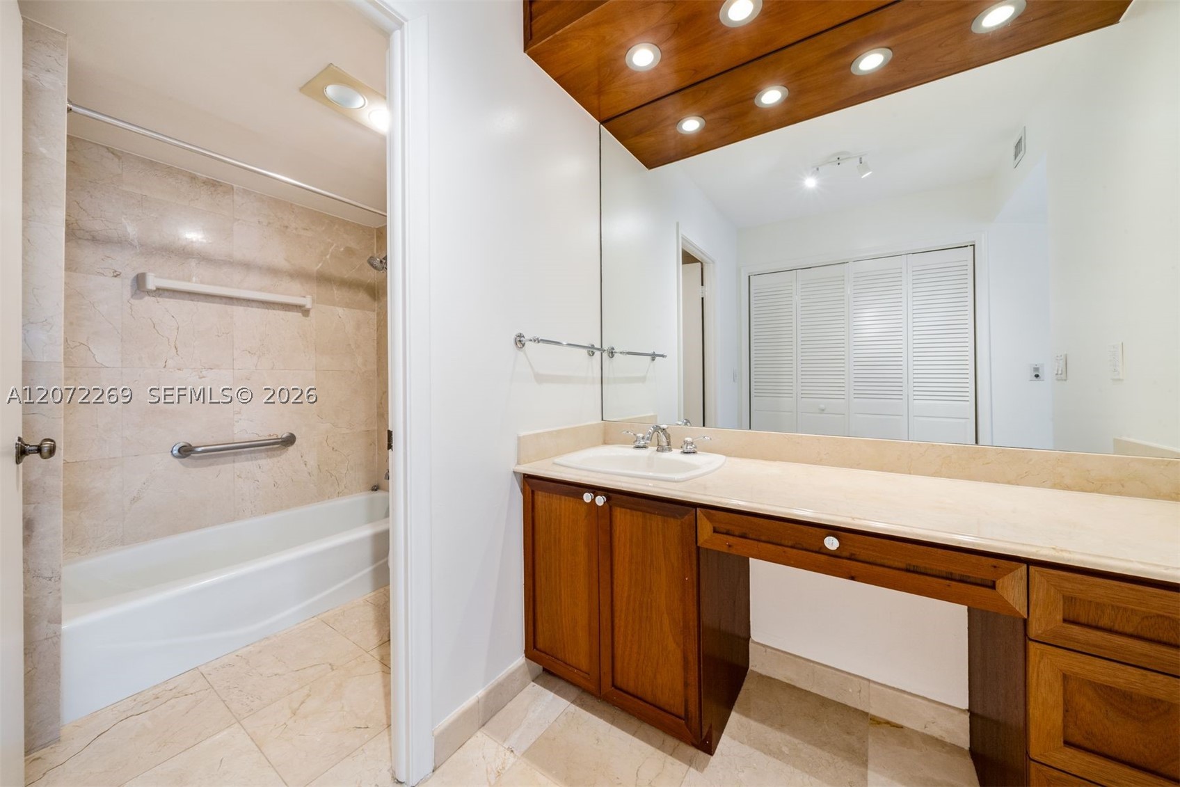 9801 Collins Ave #19H, Bal Harbour FL 33154