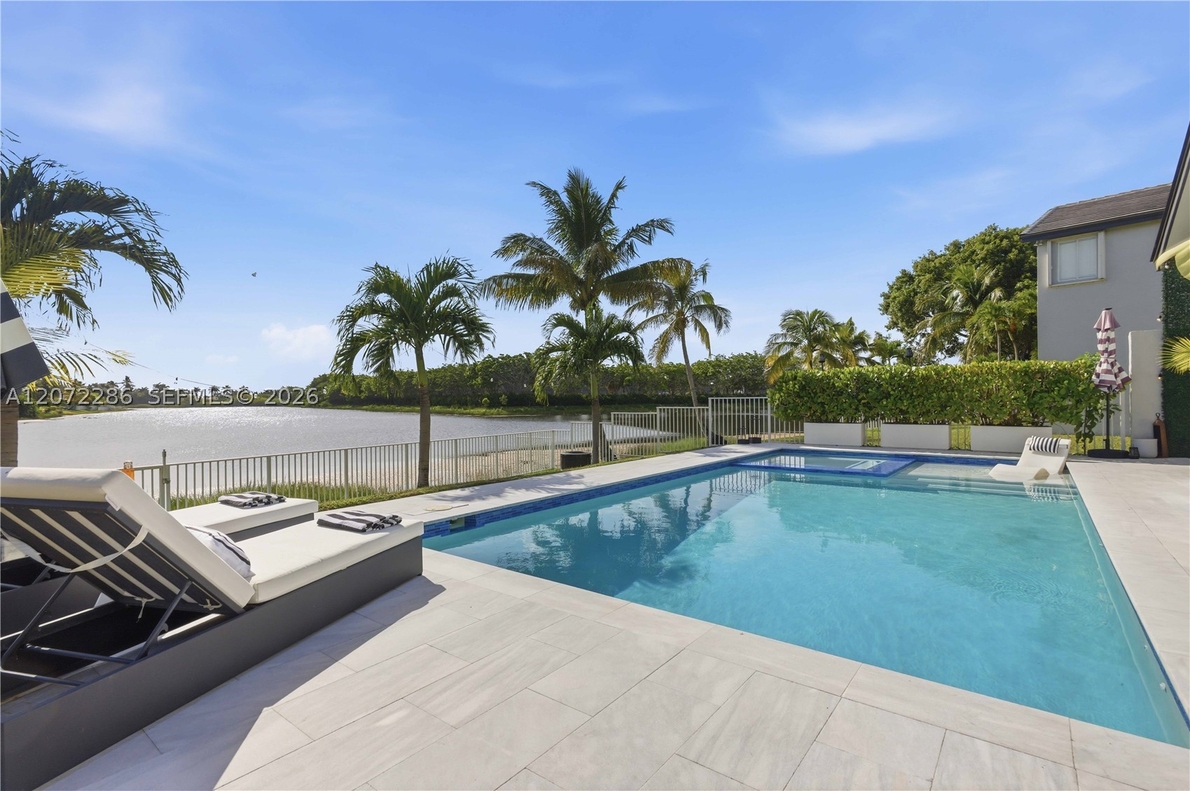 226 SW 180th Ave, Pembroke Pines FL 33029