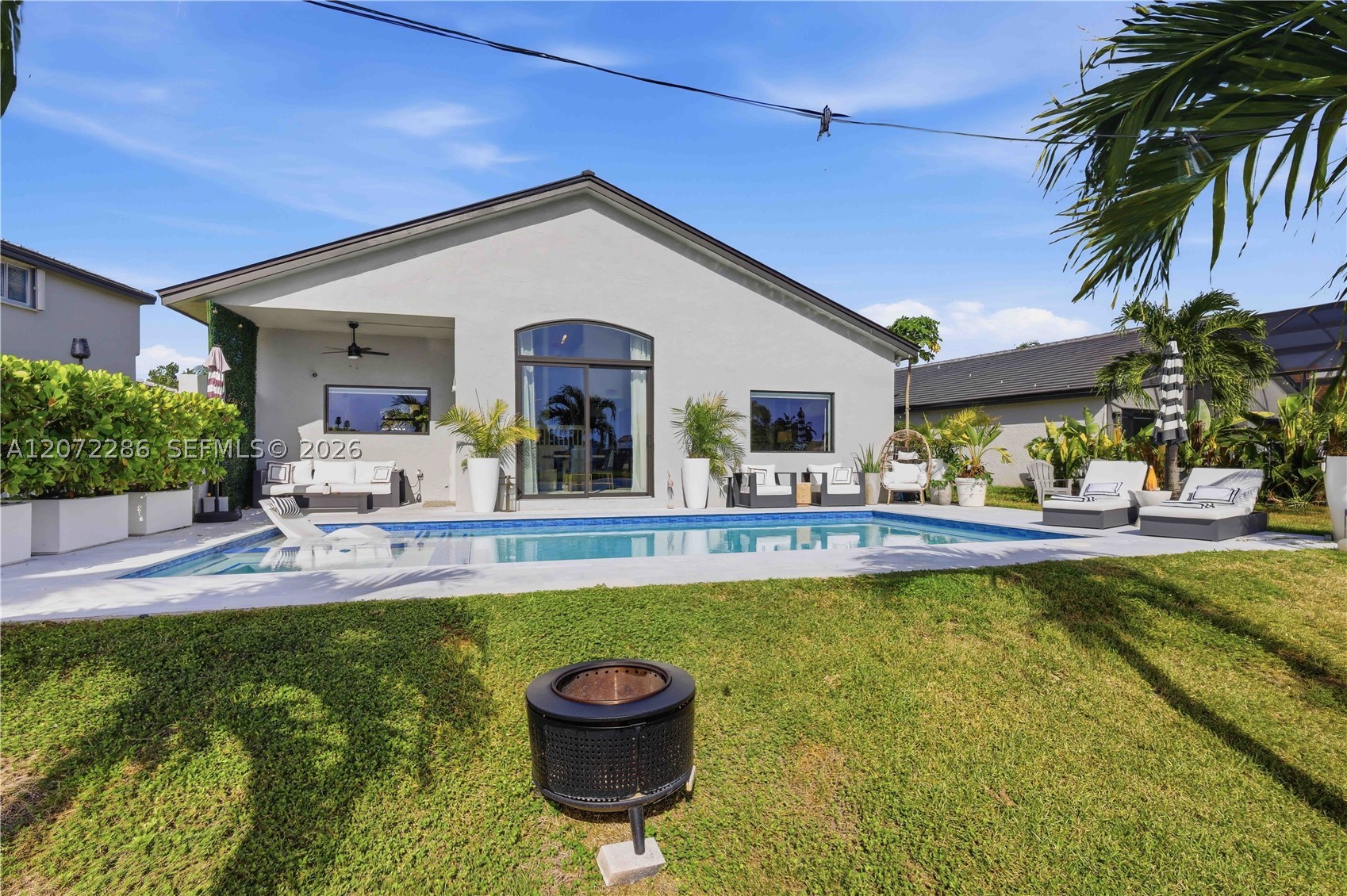 226 SW 180th Ave, Pembroke Pines FL 33029