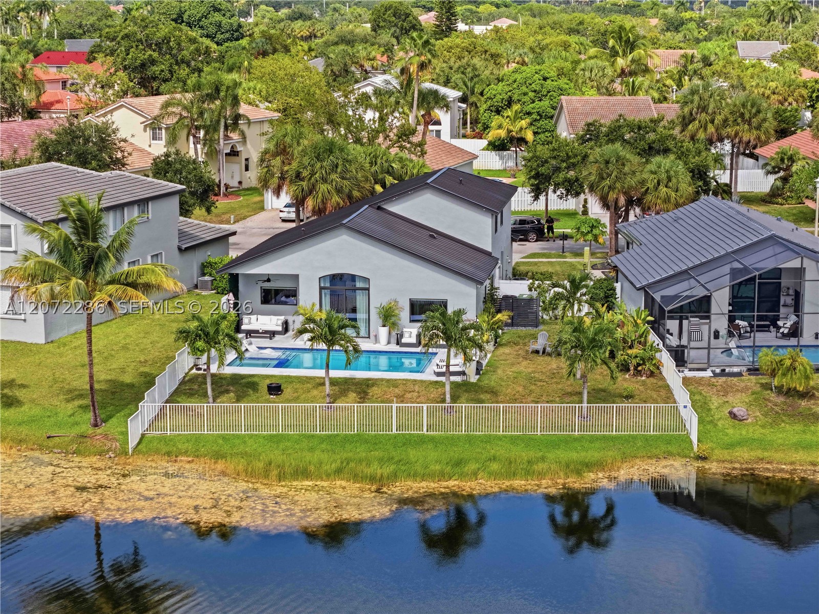 226 SW 180th Ave, Pembroke Pines FL 33029