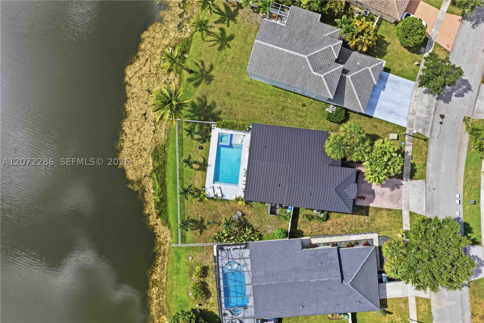 226 SW 180th Ave, Pembroke Pines FL 33029