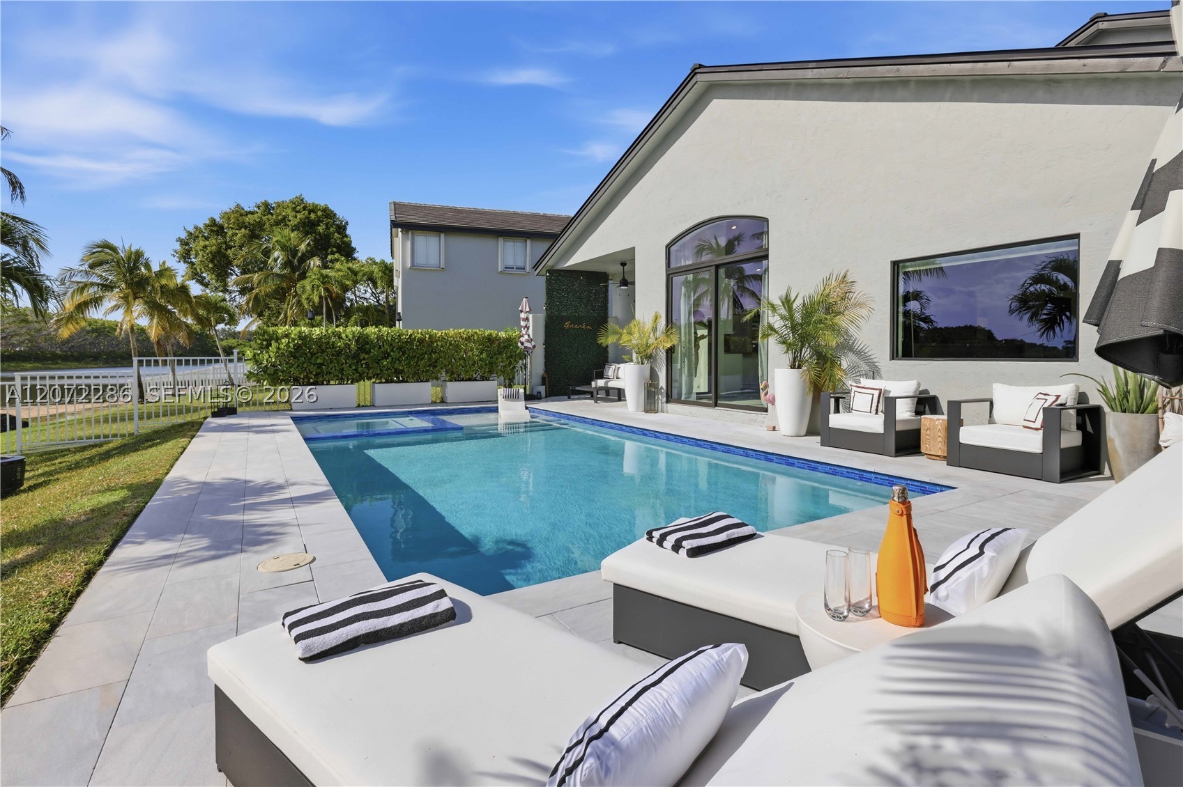 226 SW 180th Ave, Pembroke Pines FL 33029