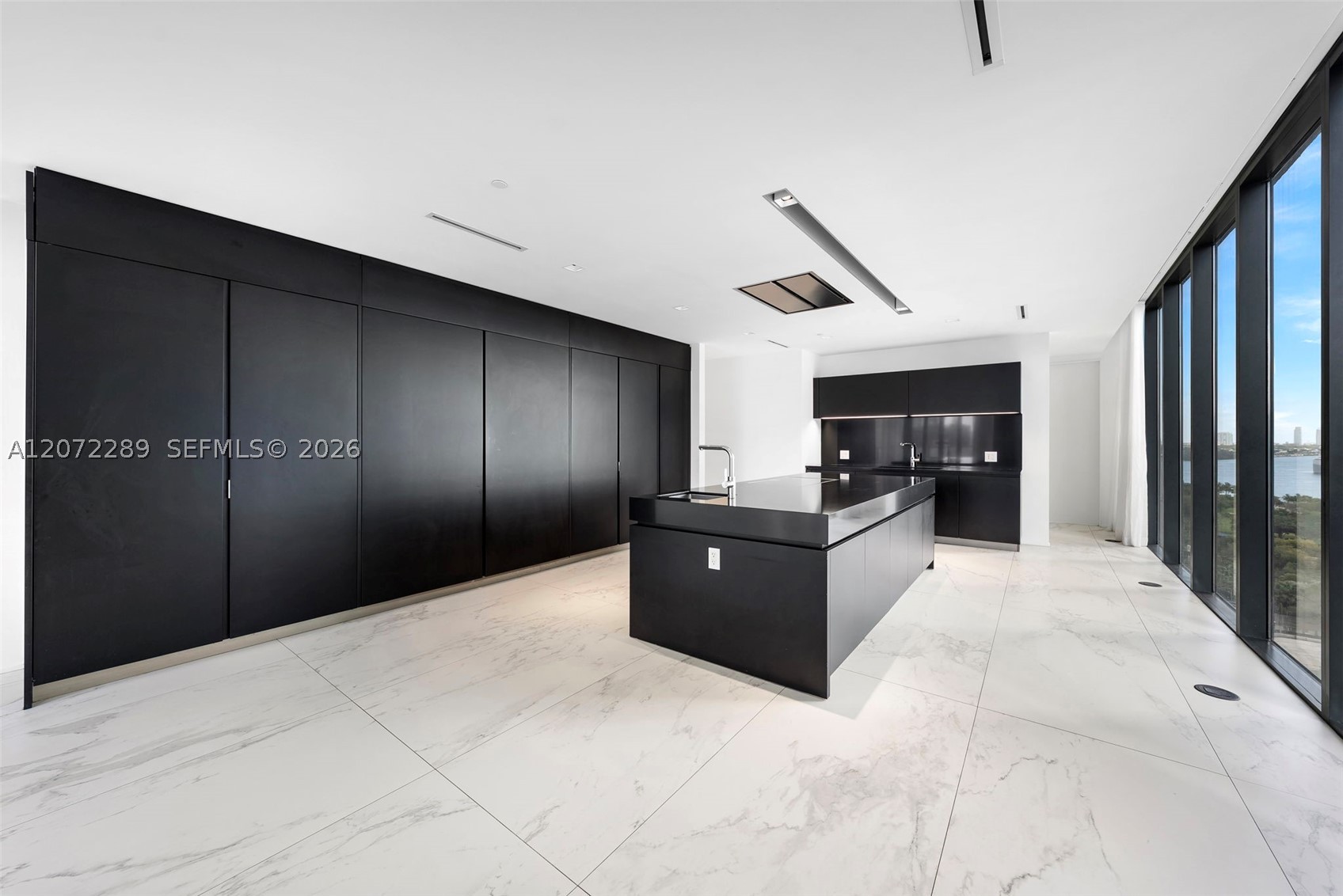 1000 Biscayne Blvd #Town House 1201, Miami FL 33132