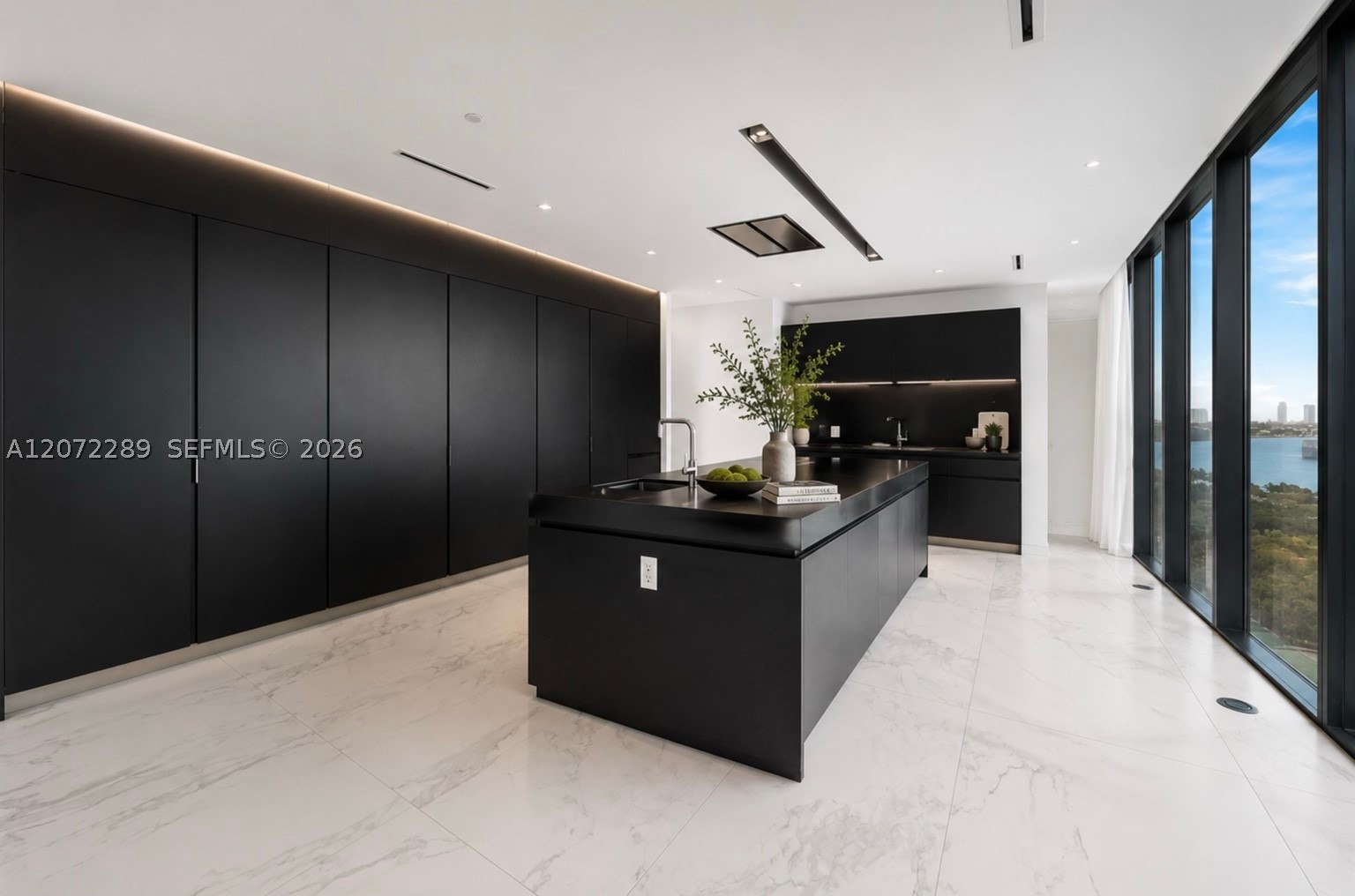 1000 Biscayne Blvd #Town House 1201, Miami FL 33132