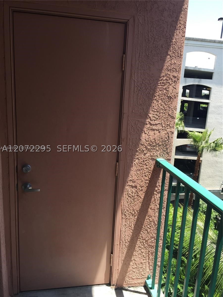 6001 SW 70th St #620, South Miami FL 33143