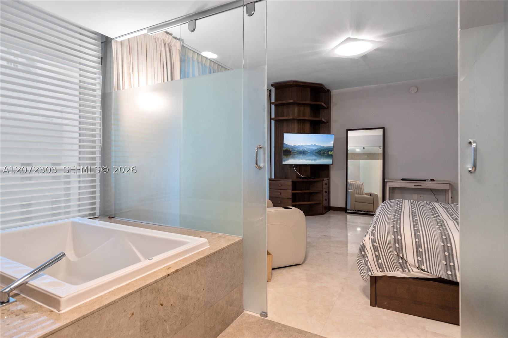 3737 Collins Ave #S-701, Miami Beach FL 33140