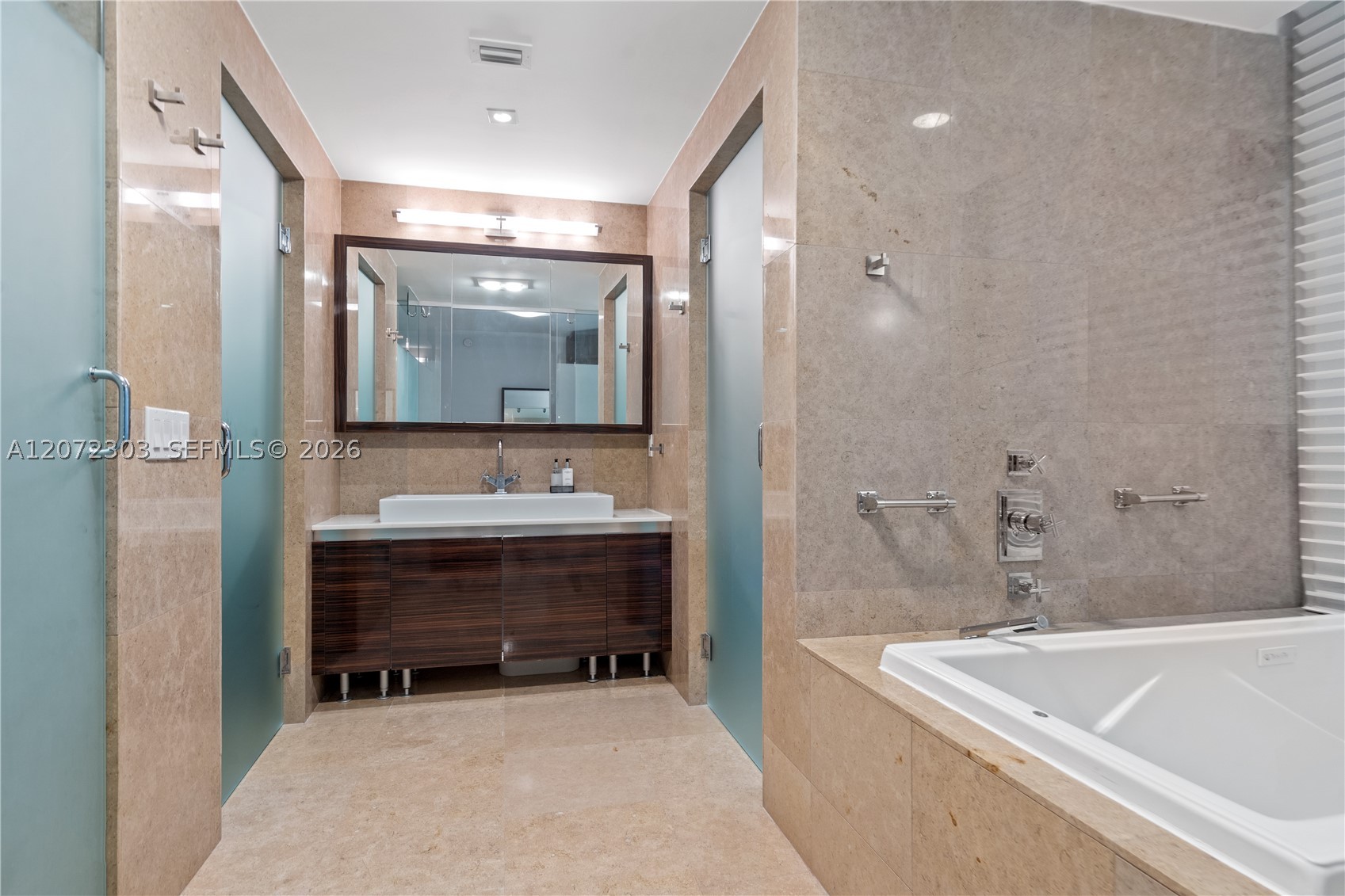 3737 Collins Ave #S-701, Miami Beach FL 33140