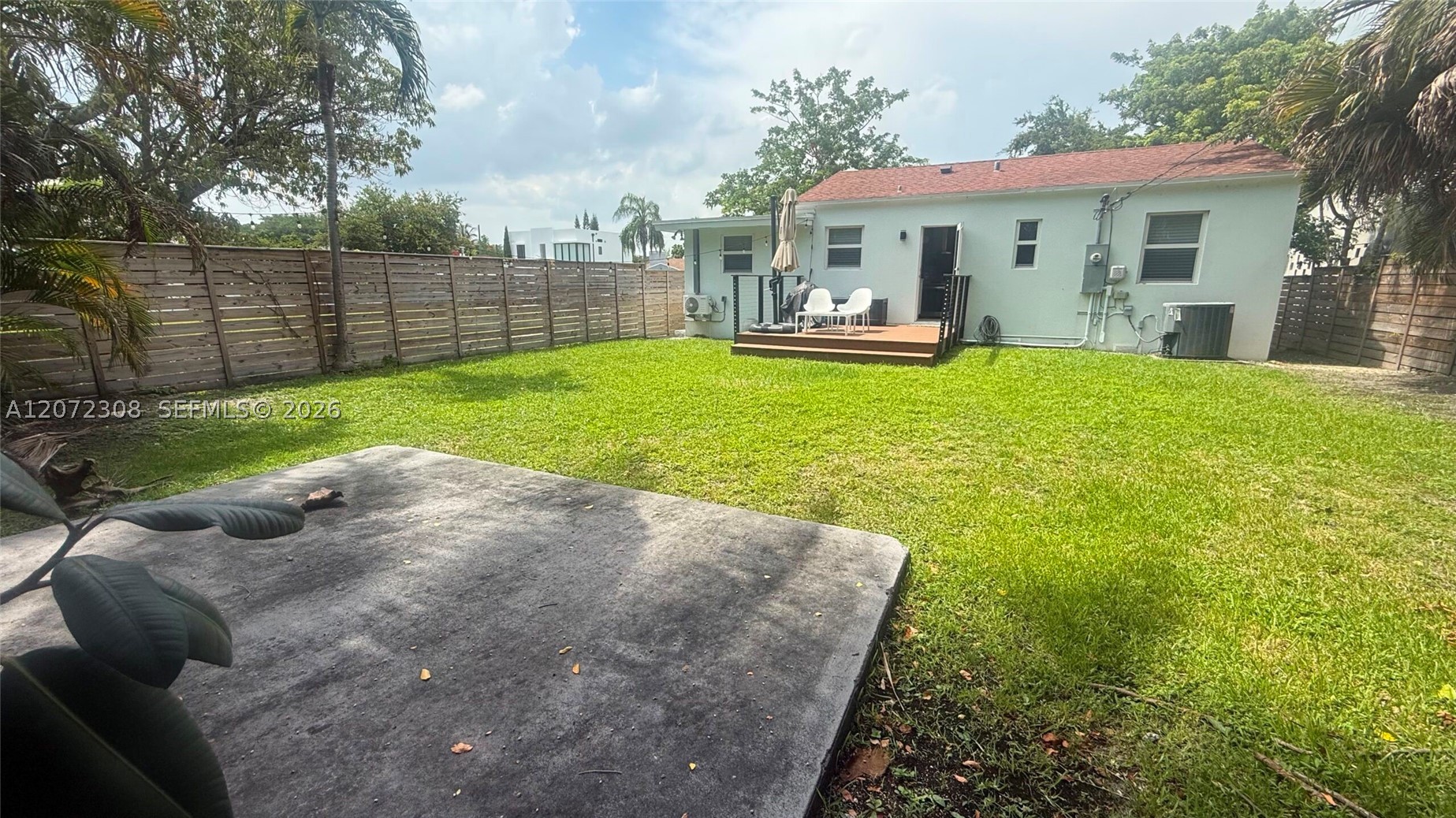52 NE 51st St, Miami FL 33137