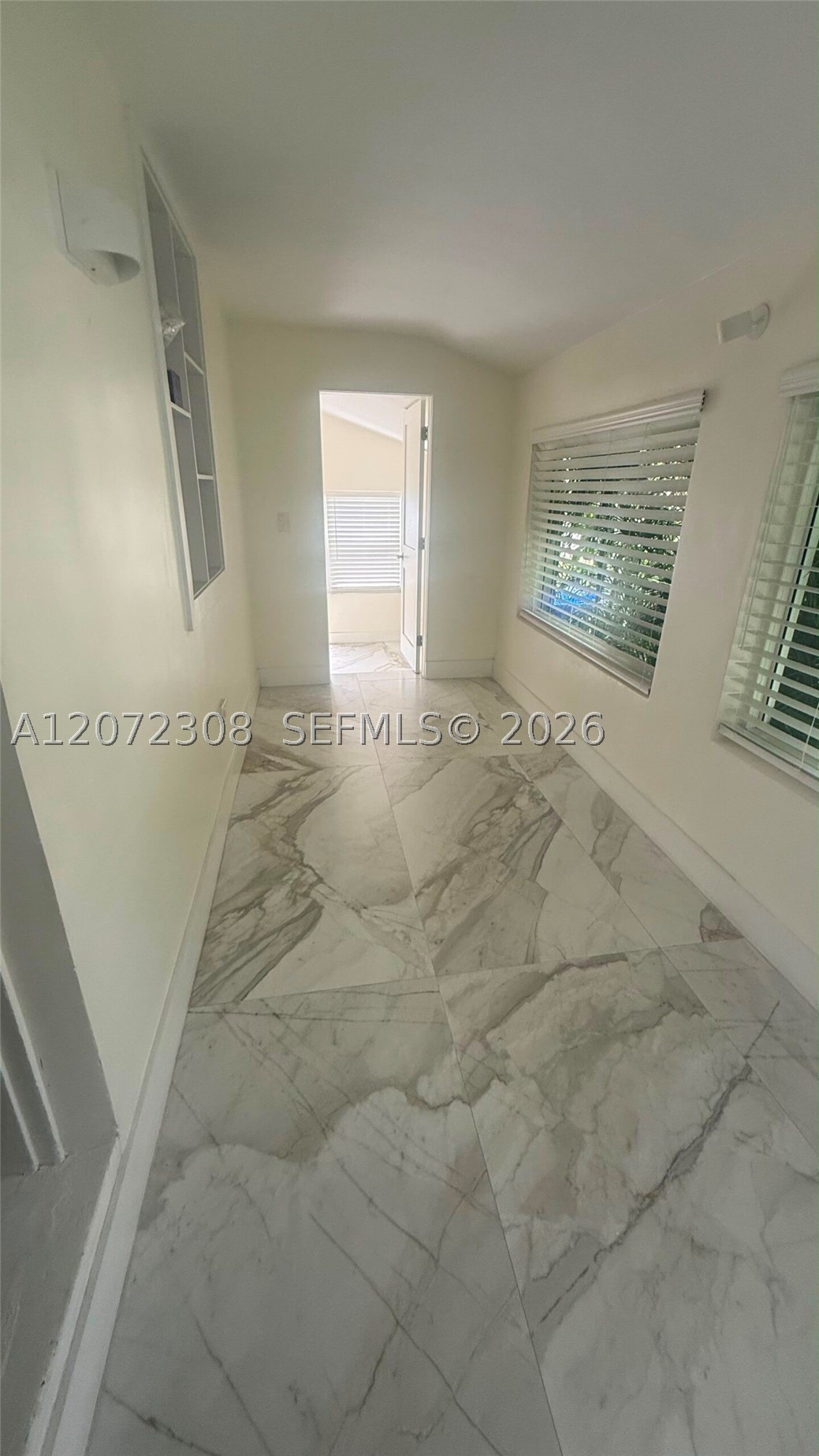 52 NE 51st St, Miami FL 33137