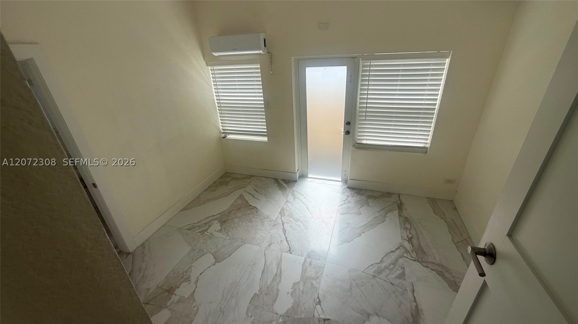 52 NE 51st St, Miami FL 33137