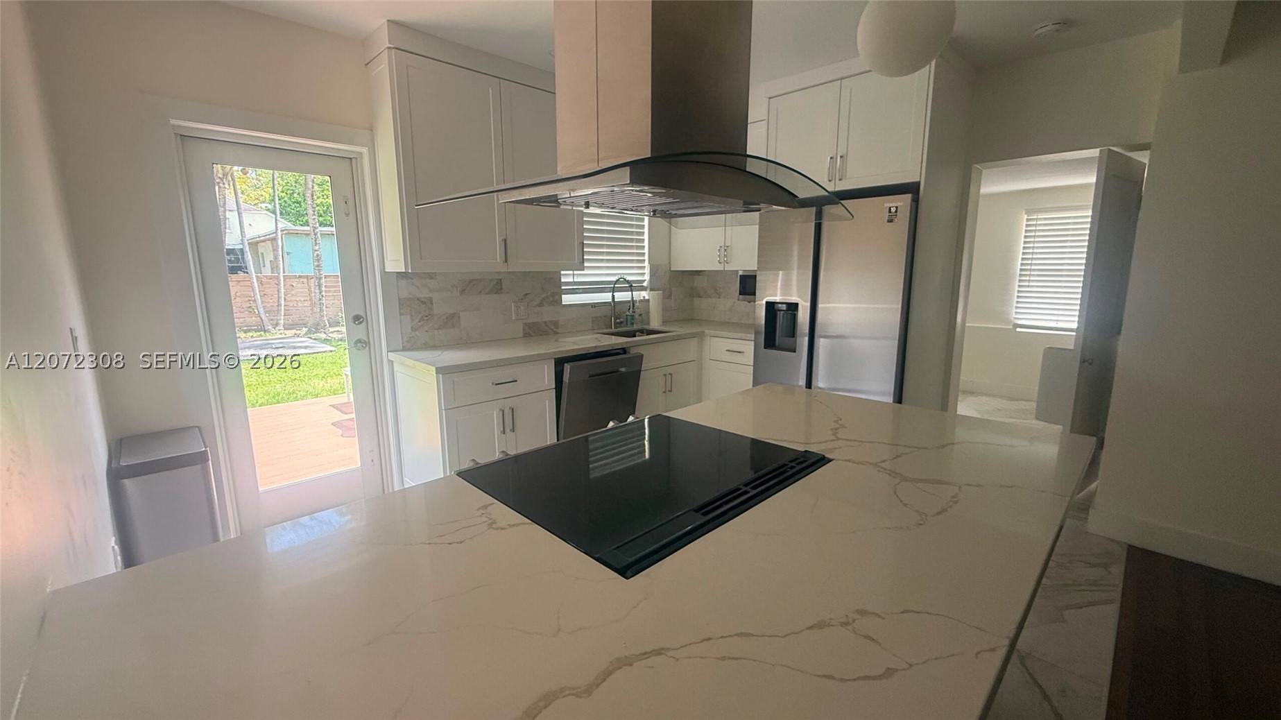 52 NE 51st St, Miami FL 33137