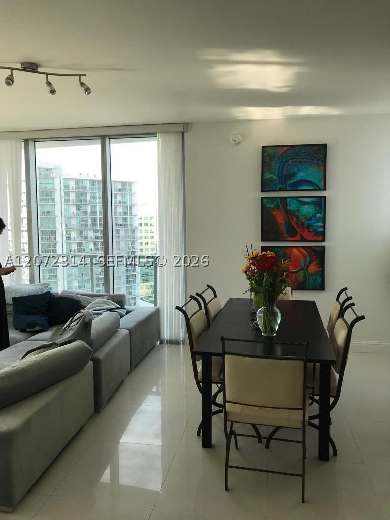 90 SW 3rd St #2911, Miami FL 33130