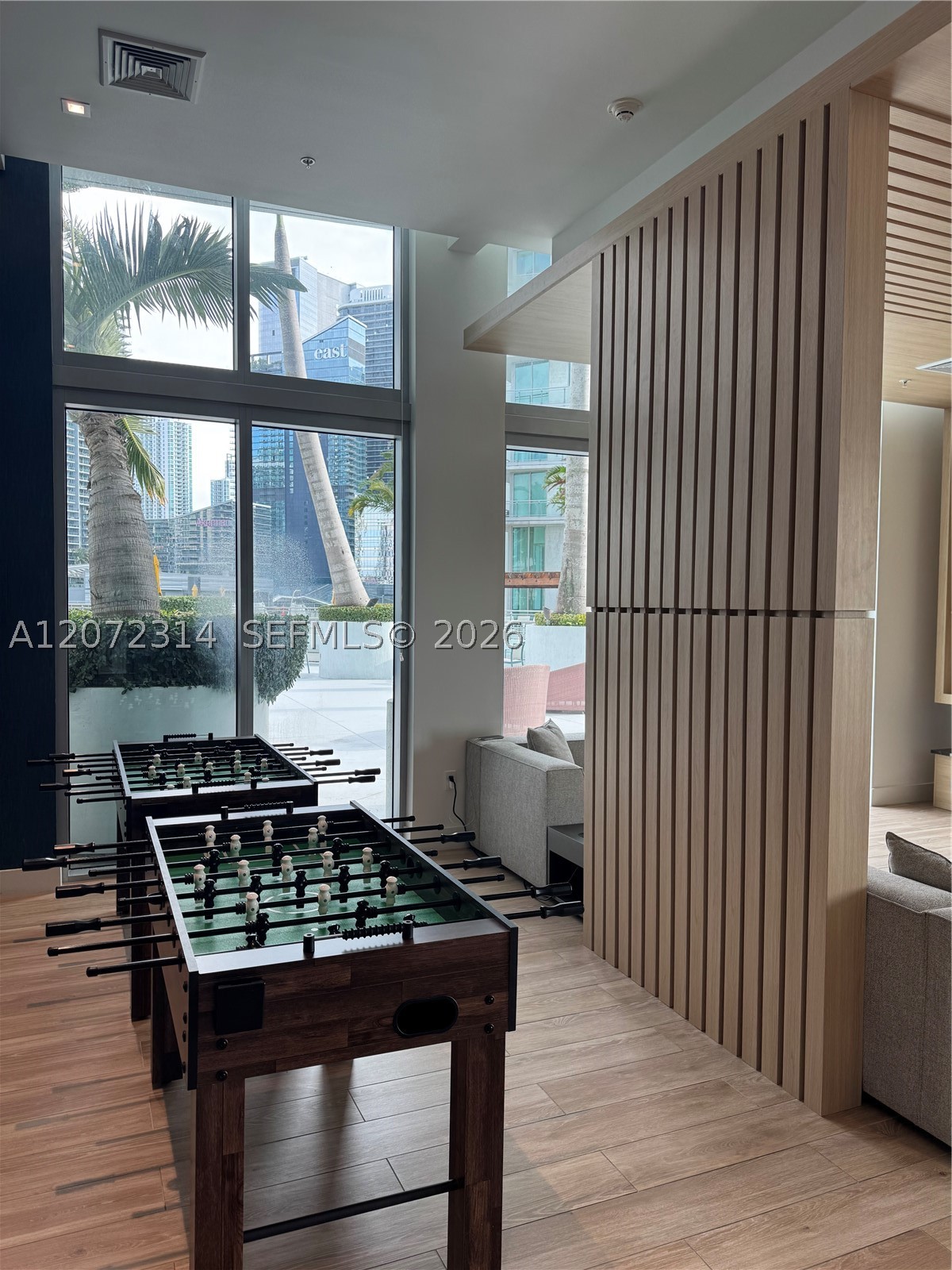 90 SW 3rd St #2911, Miami FL 33130
