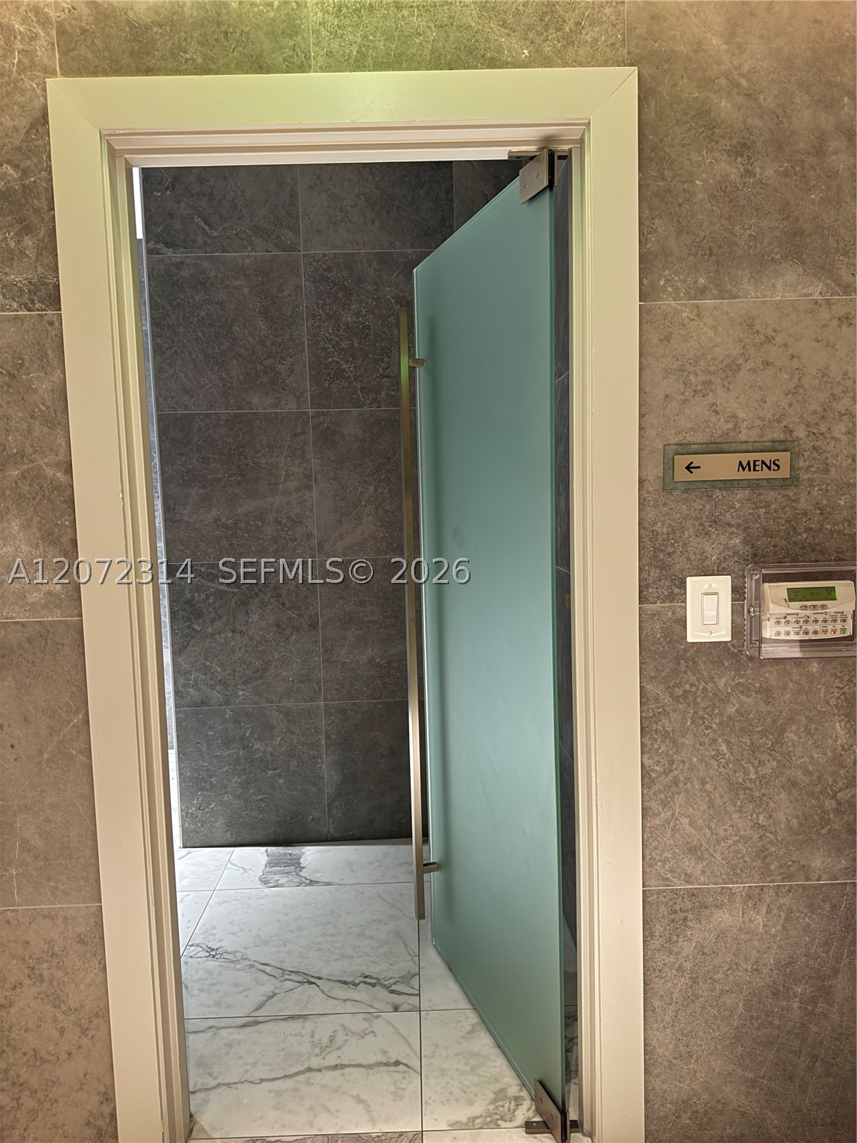 90 SW 3rd St #2911, Miami FL 33130
