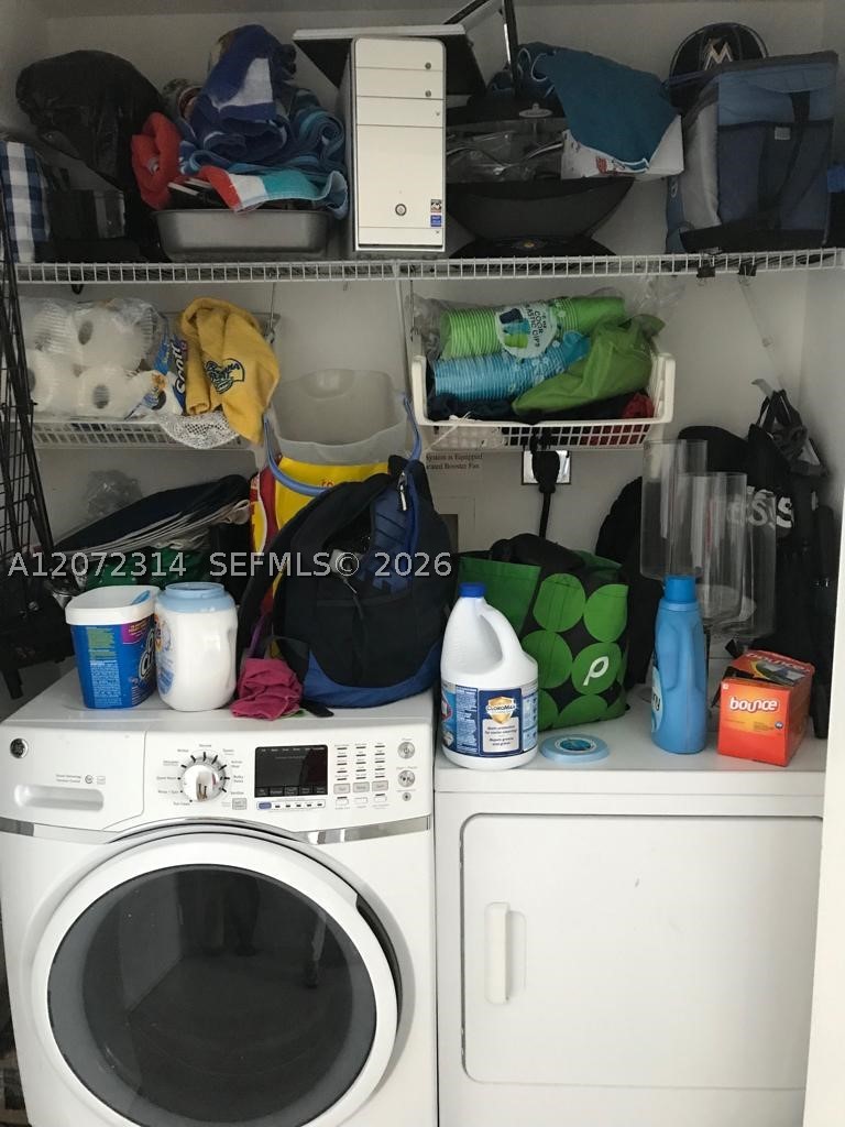 90 SW 3rd St #2911, Miami FL 33130