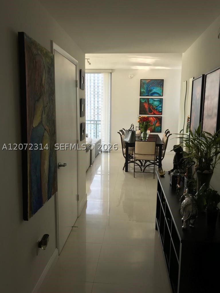 90 SW 3rd St #2911, Miami FL 33130