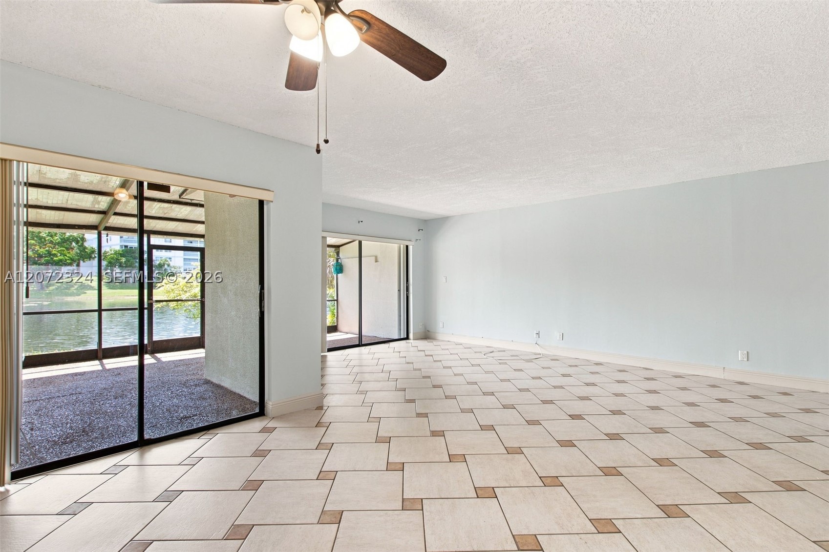 6511 Racquet Club Dr #46, Lauderhill FL 33319