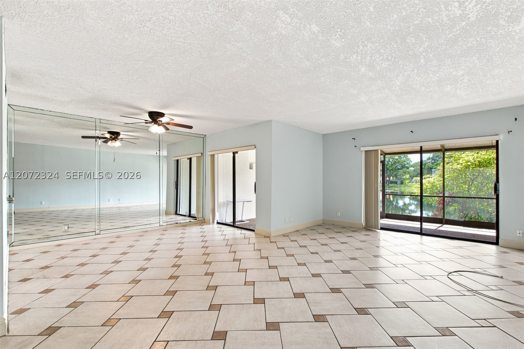 6511 Racquet Club Dr #46, Lauderhill FL 33319