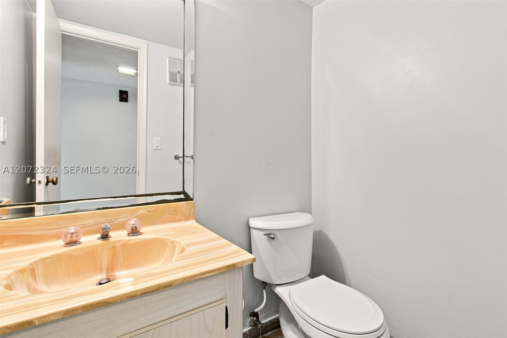 6511 Racquet Club Dr #46, Lauderhill FL 33319