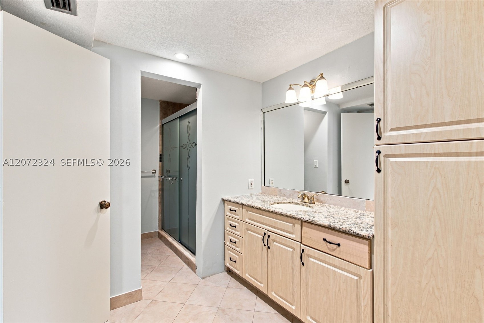 6511 Racquet Club Dr #46, Lauderhill FL 33319