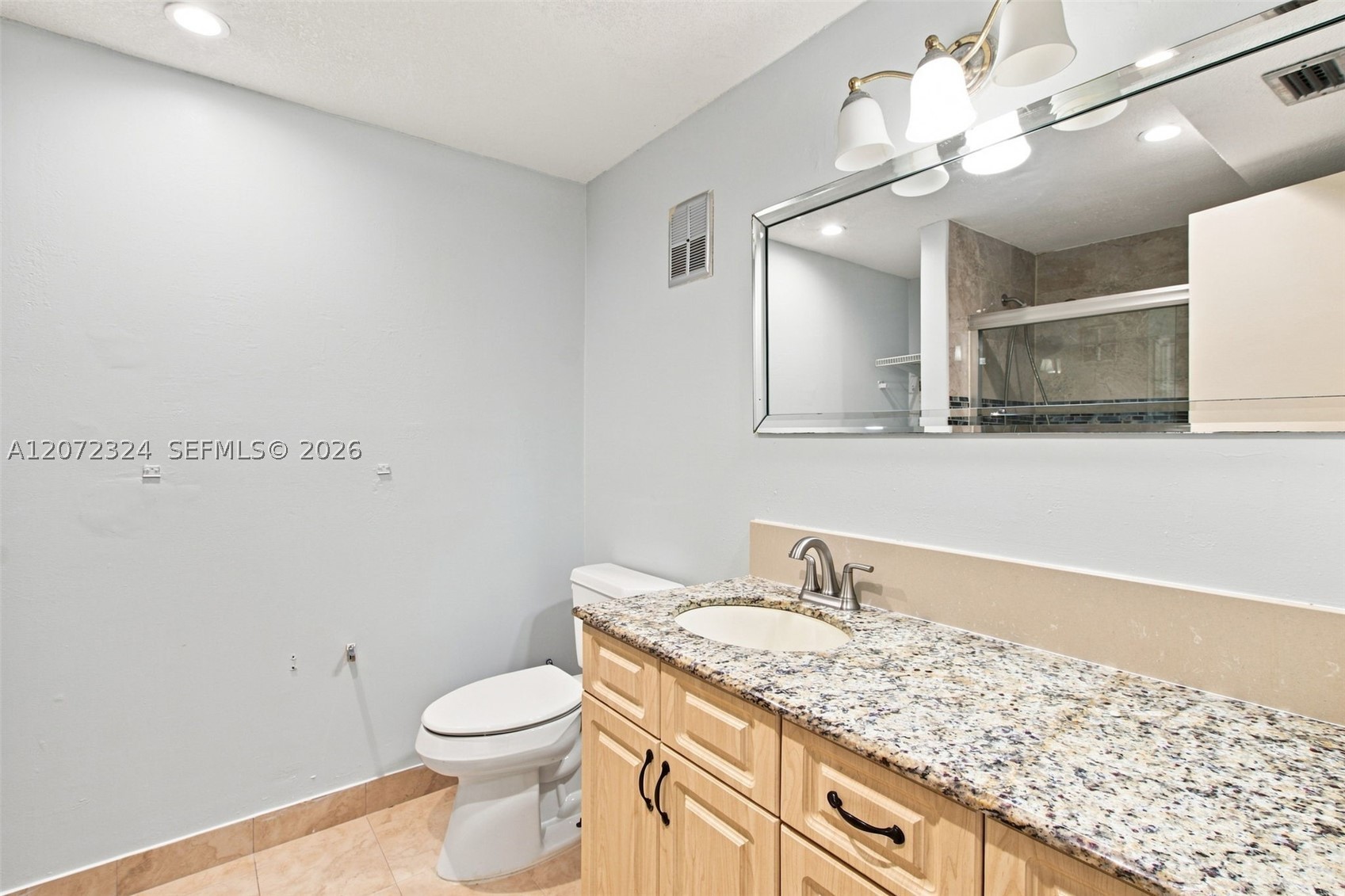 6511 Racquet Club Dr #46, Lauderhill FL 33319