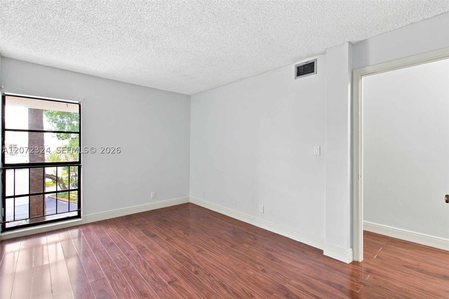 6511 Racquet Club Dr #46, Lauderhill FL 33319