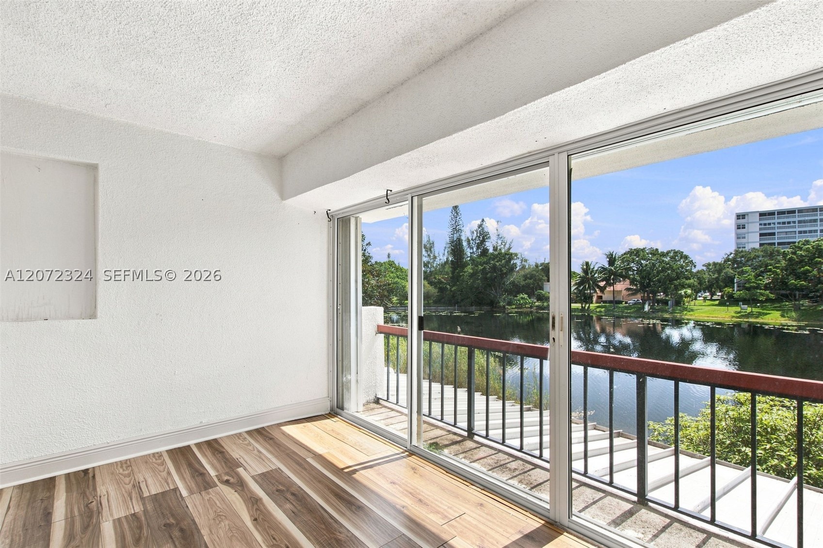 6511 Racquet Club Dr #46, Lauderhill FL 33319