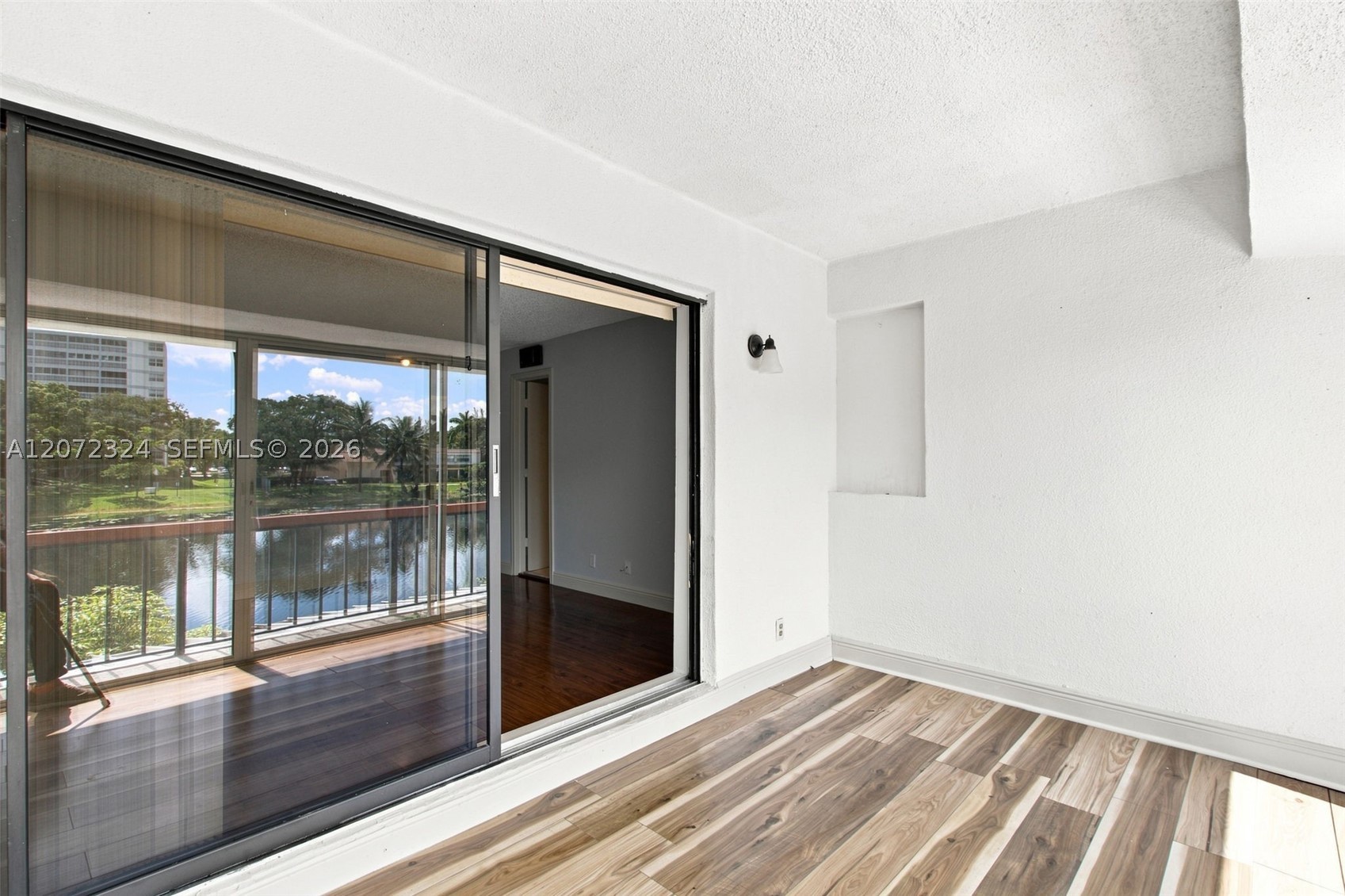 6511 Racquet Club Dr #46, Lauderhill FL 33319