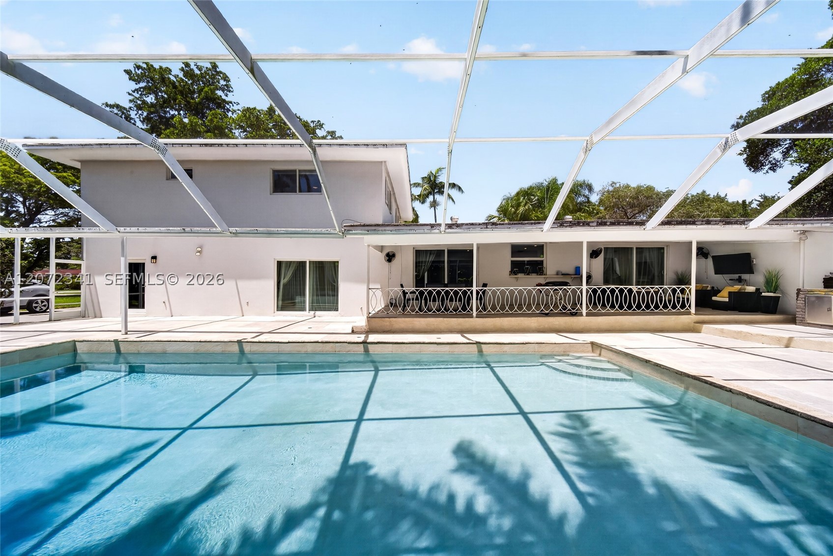 12555 SW 69th Ct, Pinecrest FL 33156