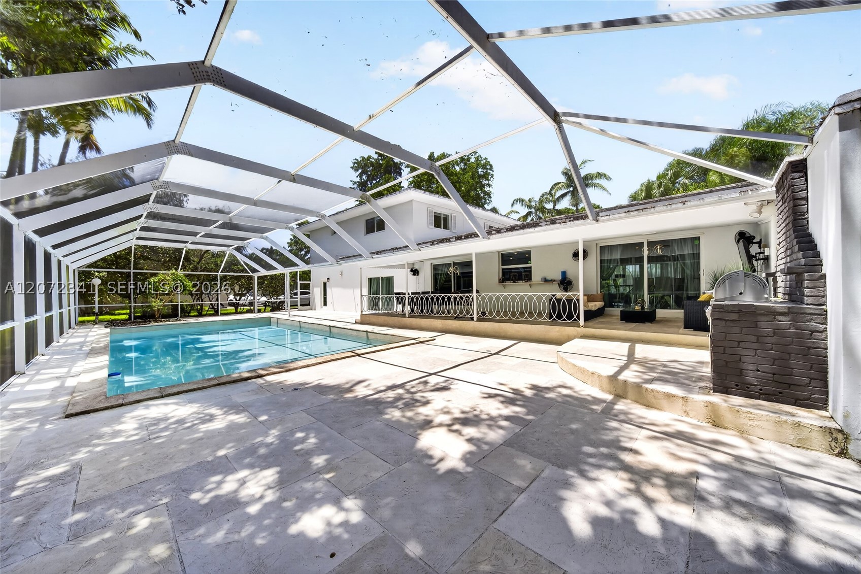 12555 SW 69th Ct, Pinecrest FL 33156