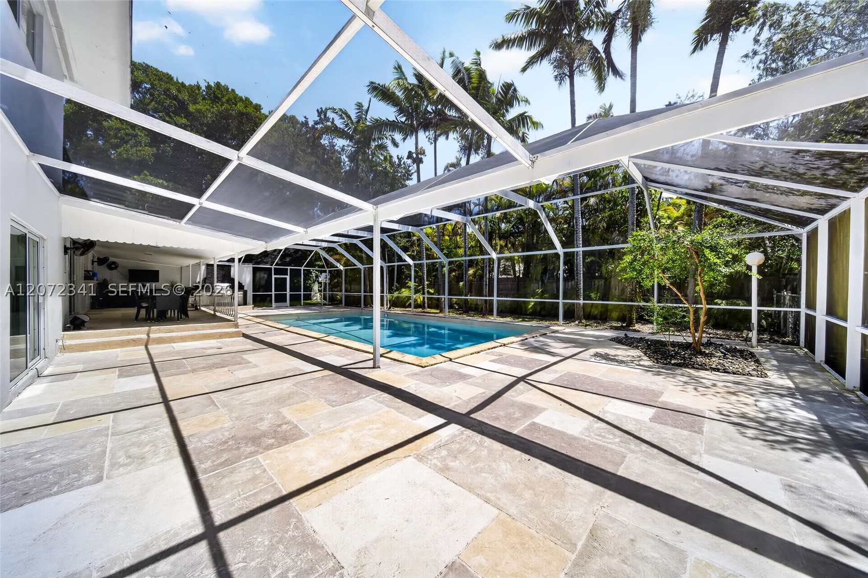 12555 SW 69th Ct, Pinecrest FL 33156