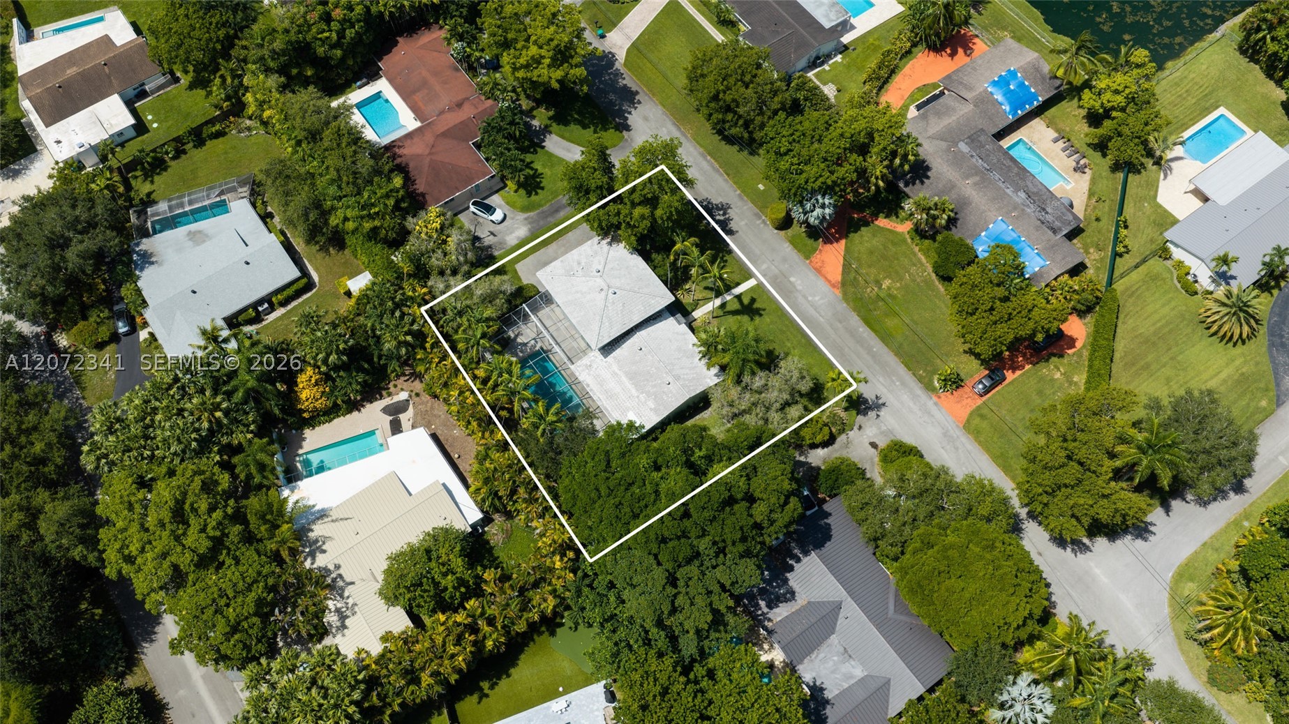 12555 SW 69th Ct, Pinecrest FL 33156