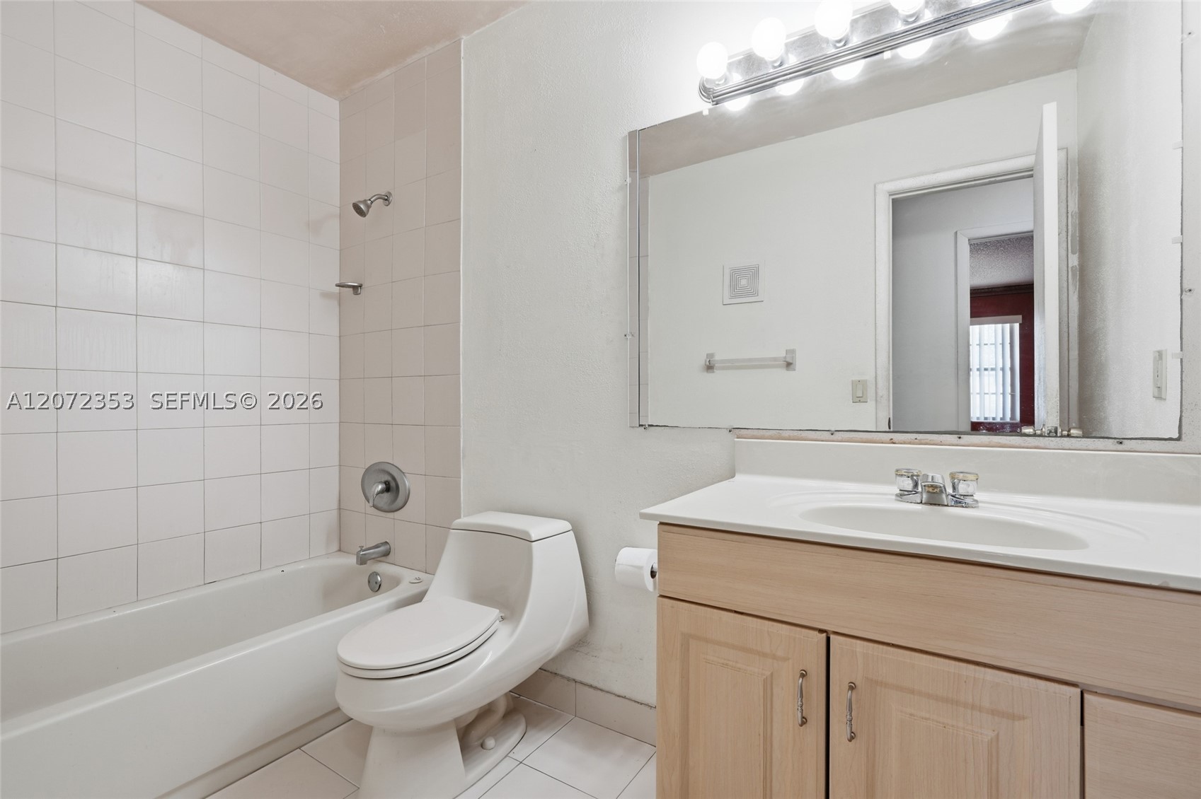 16604 SW 104th Ct, Miami FL 33157