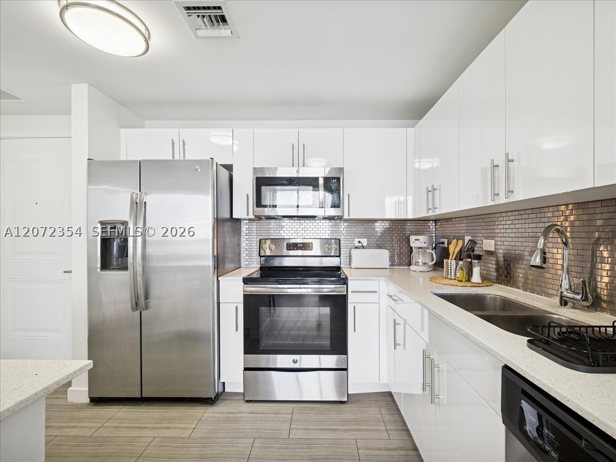 1776 Polk St #1703, Hollywood FL 33020