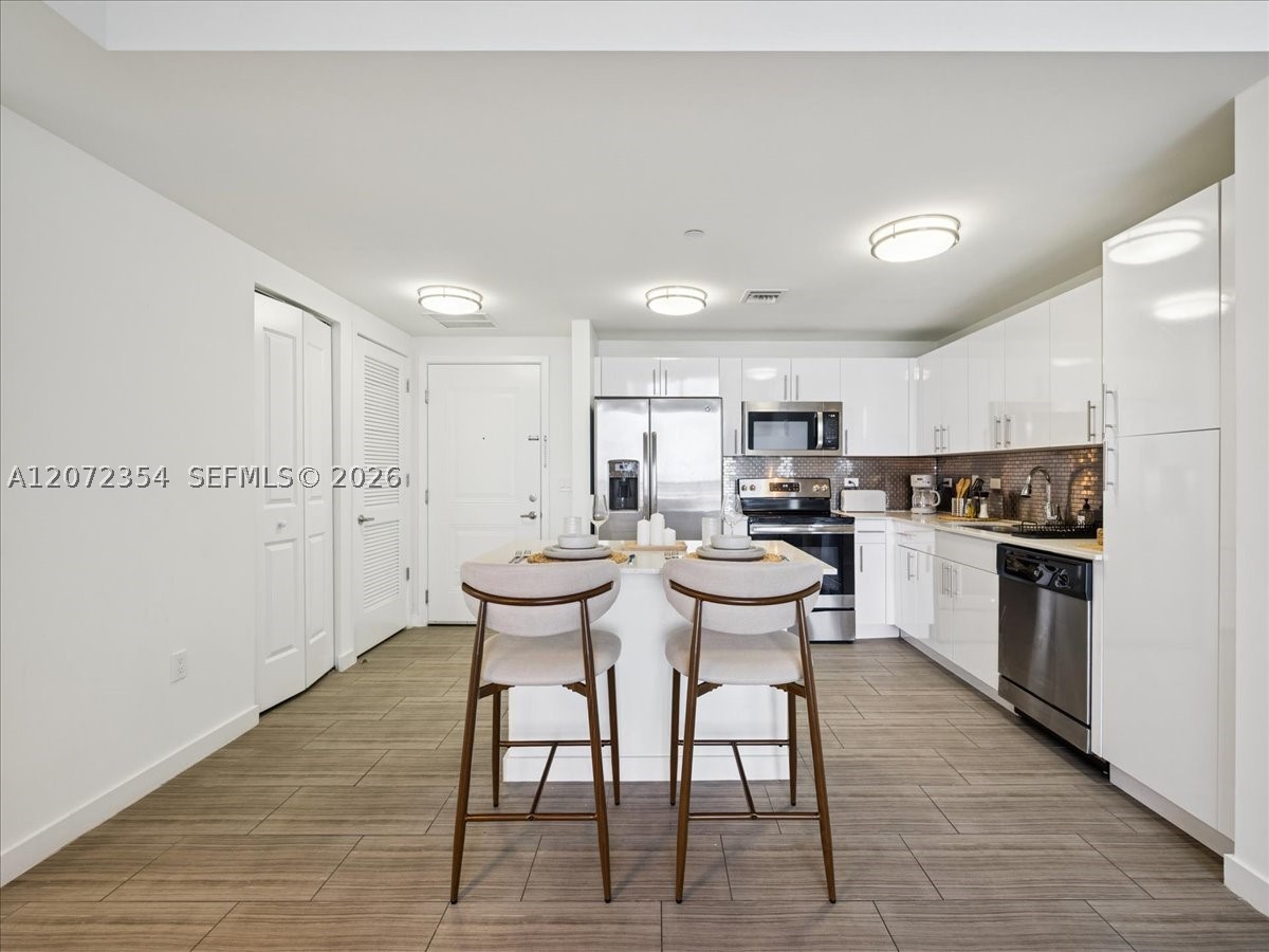 1776 Polk St #1703, Hollywood FL 33020