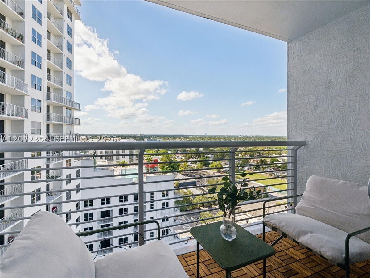 1776 Polk St #1703, Hollywood FL 33020