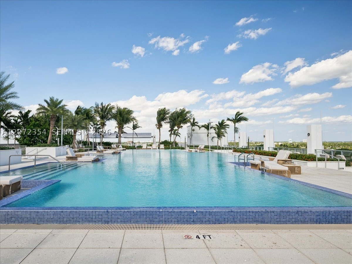 1776 Polk St #1703, Hollywood FL 33020