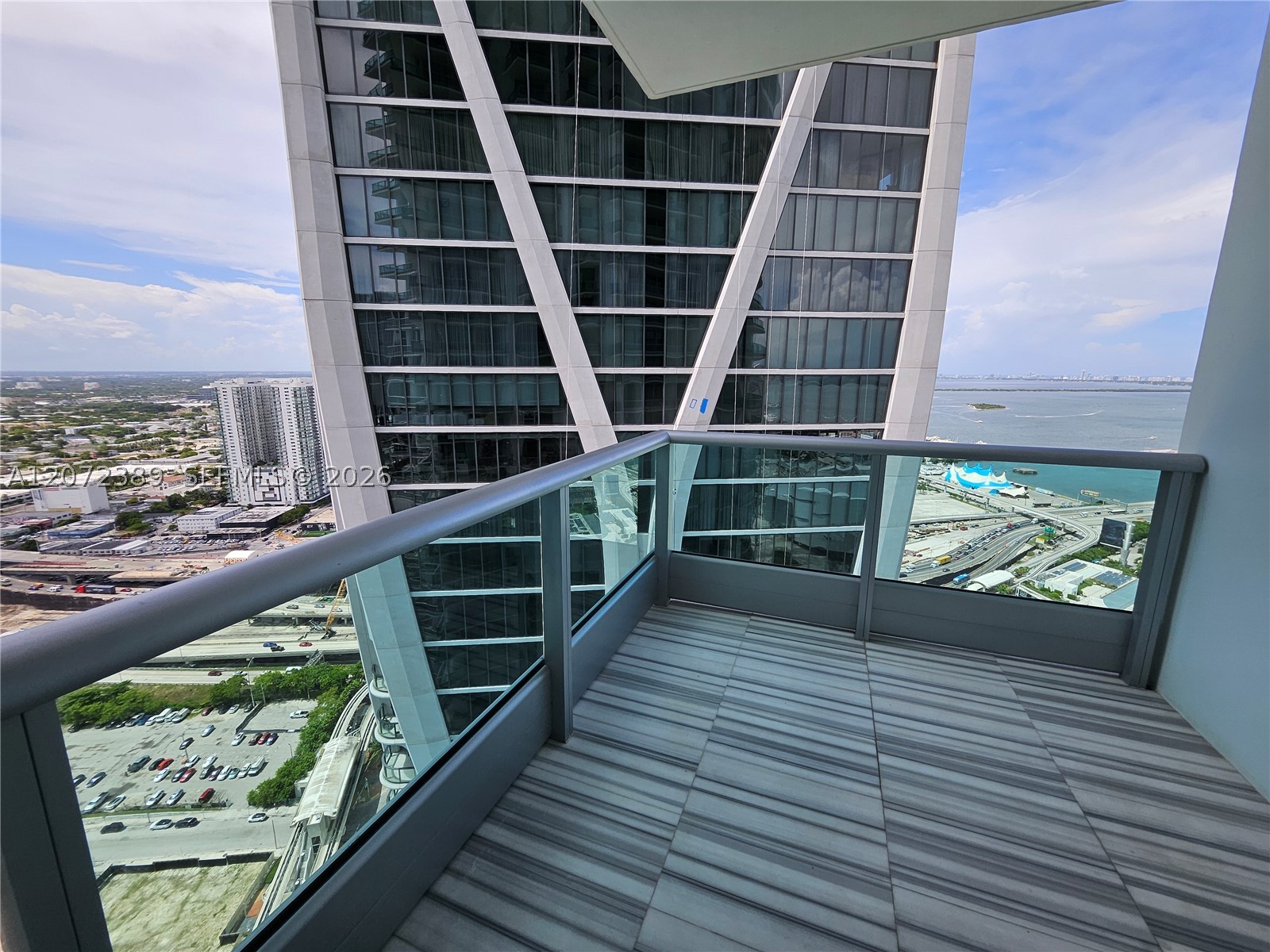 900 Biscayne Blvd #4210, Miami FL 33132