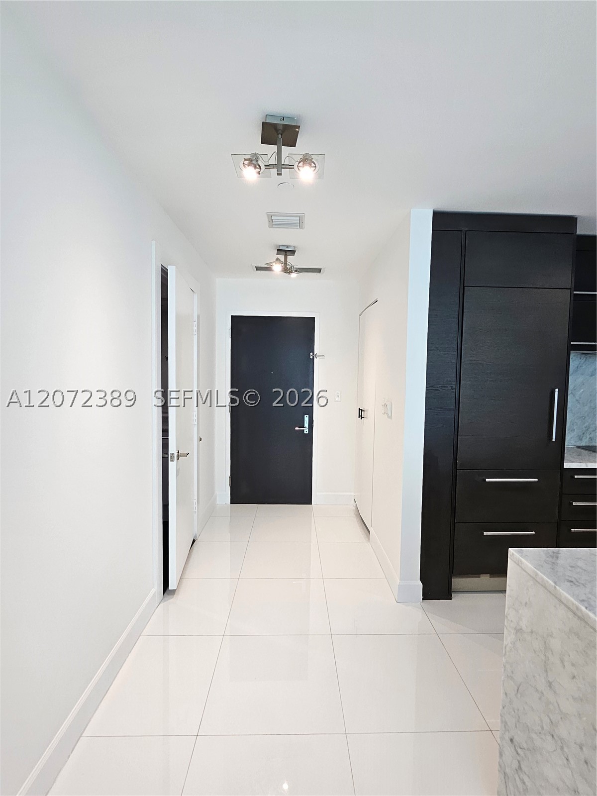 900 Biscayne Blvd #4210, Miami FL 33132