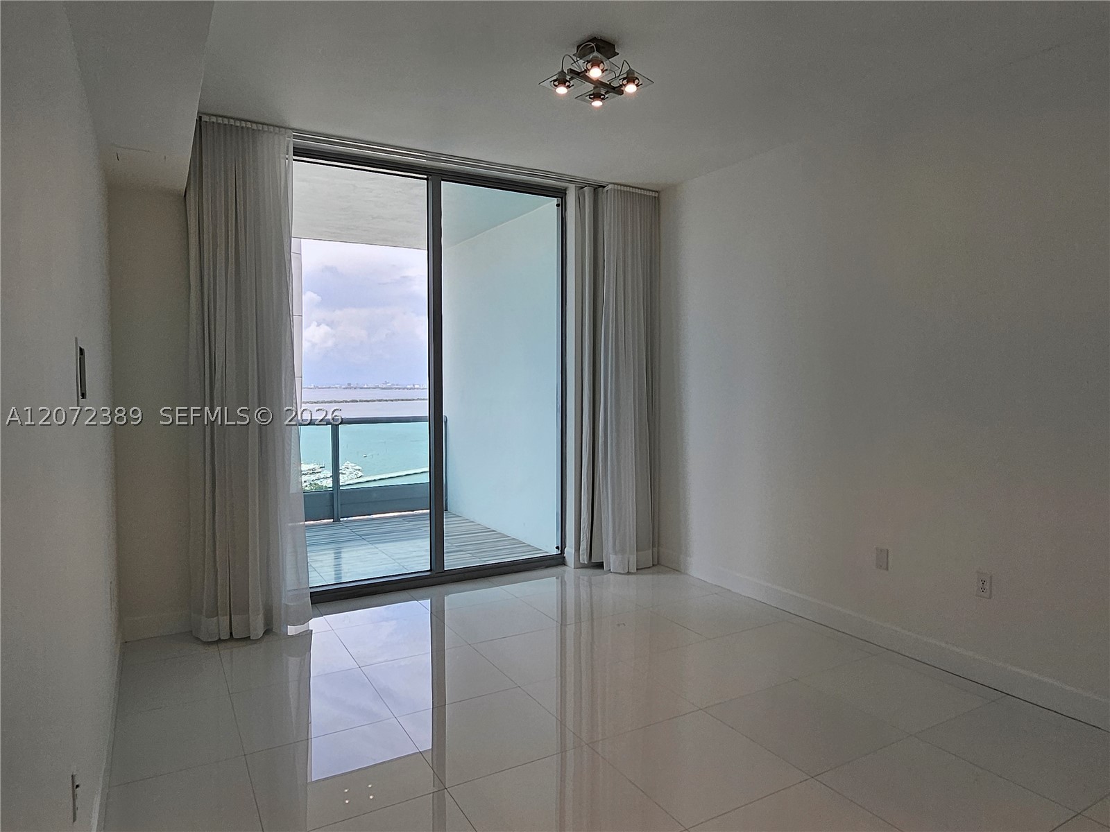 900 Biscayne Blvd #4210, Miami FL 33132