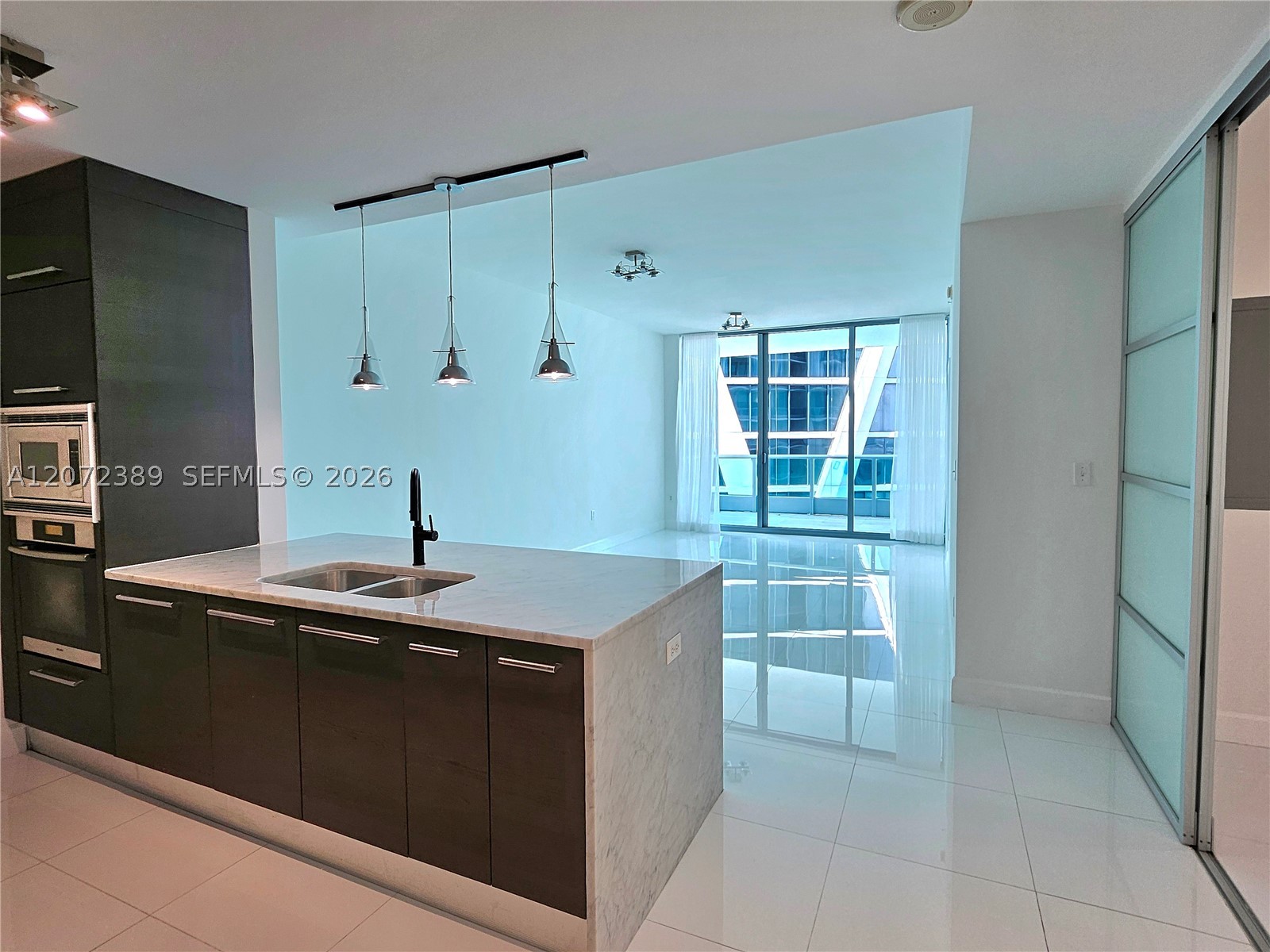 900 Biscayne Blvd #4210, Miami FL 33132