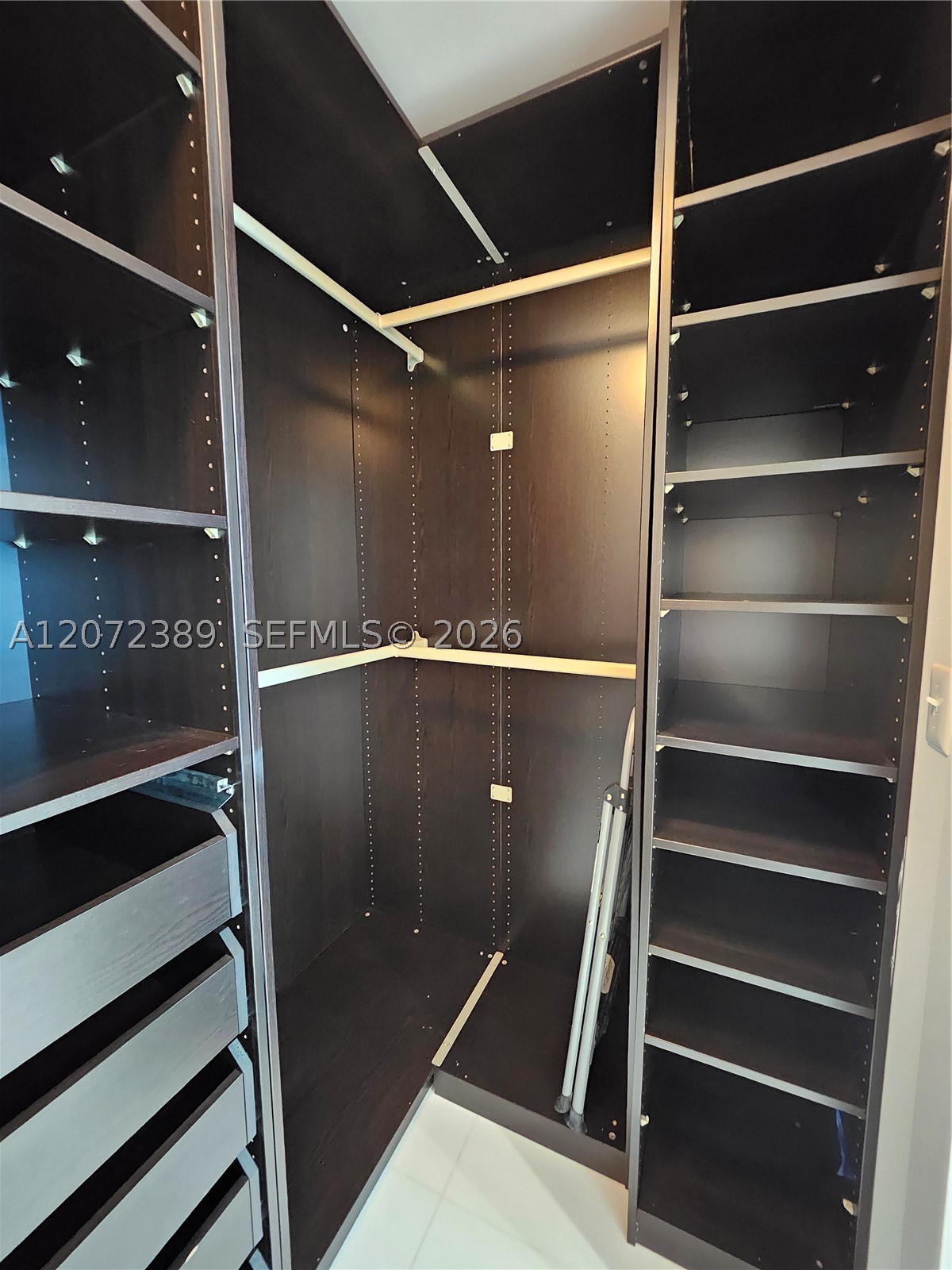900 Biscayne Blvd #4210, Miami FL 33132