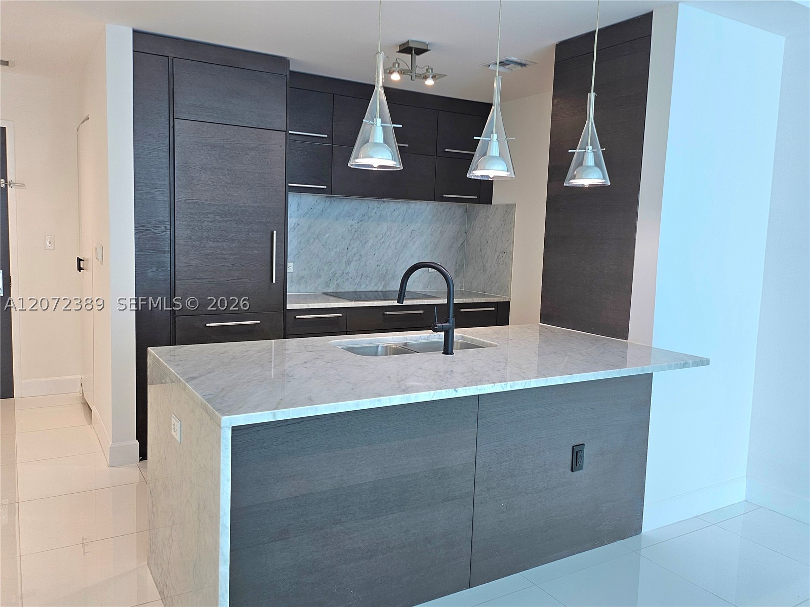 900 Biscayne Blvd #4210, Miami FL 33132