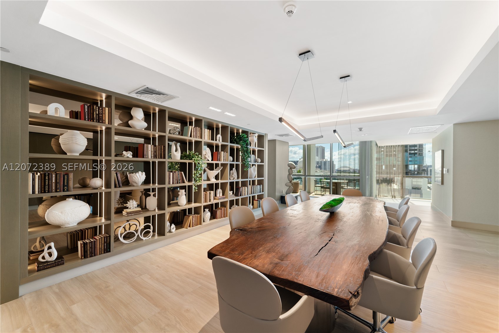 900 Biscayne Blvd #4210, Miami FL 33132