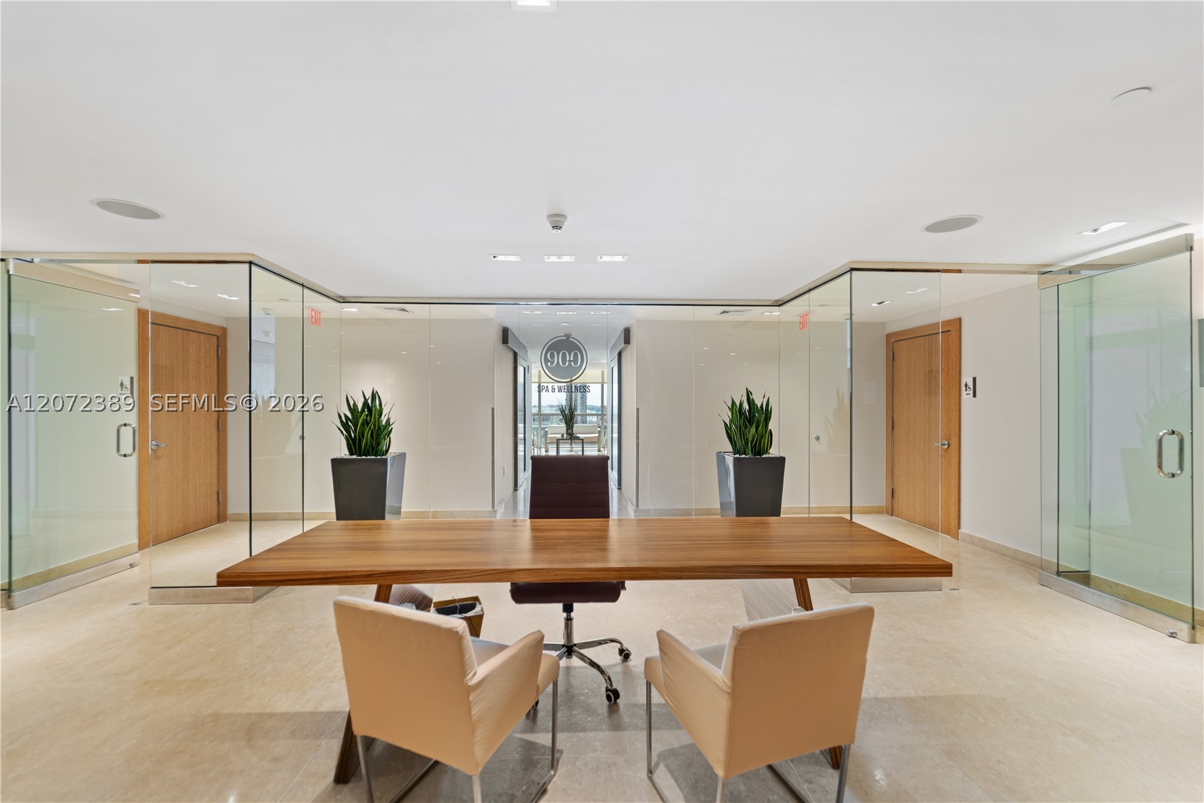 900 Biscayne Blvd #4210, Miami FL 33132