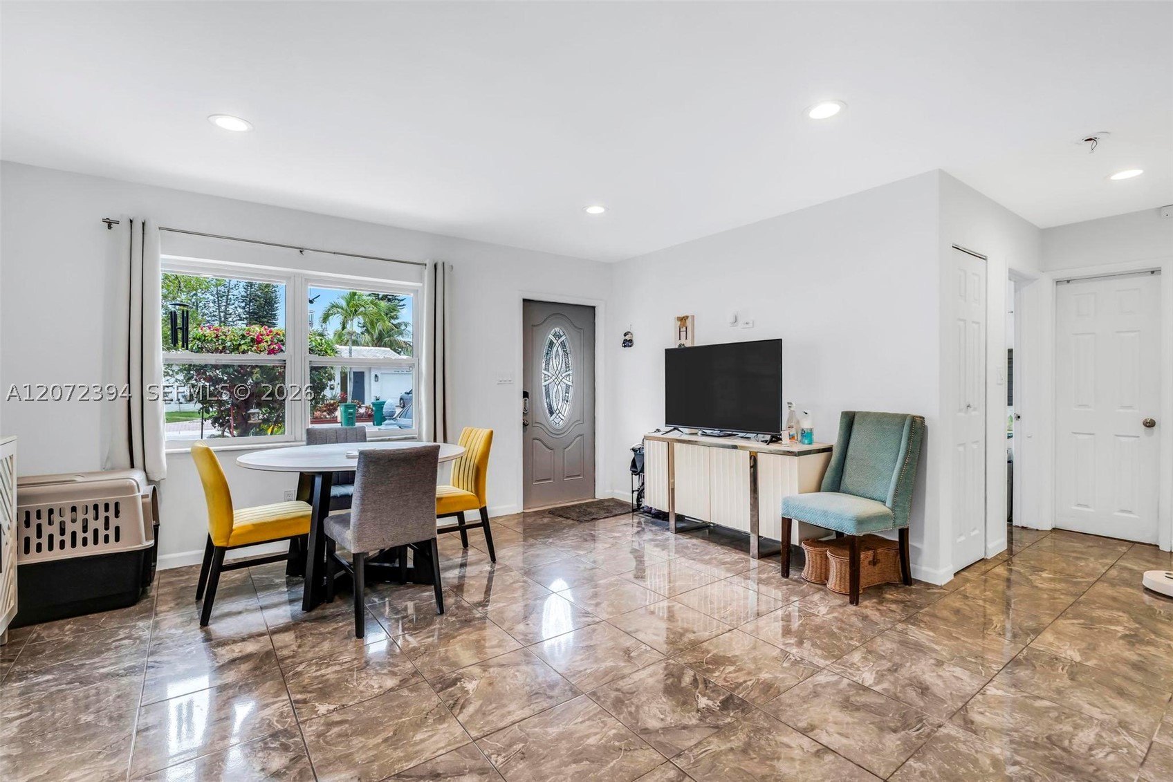 7211 NW 76th St, Tamarac FL 33321