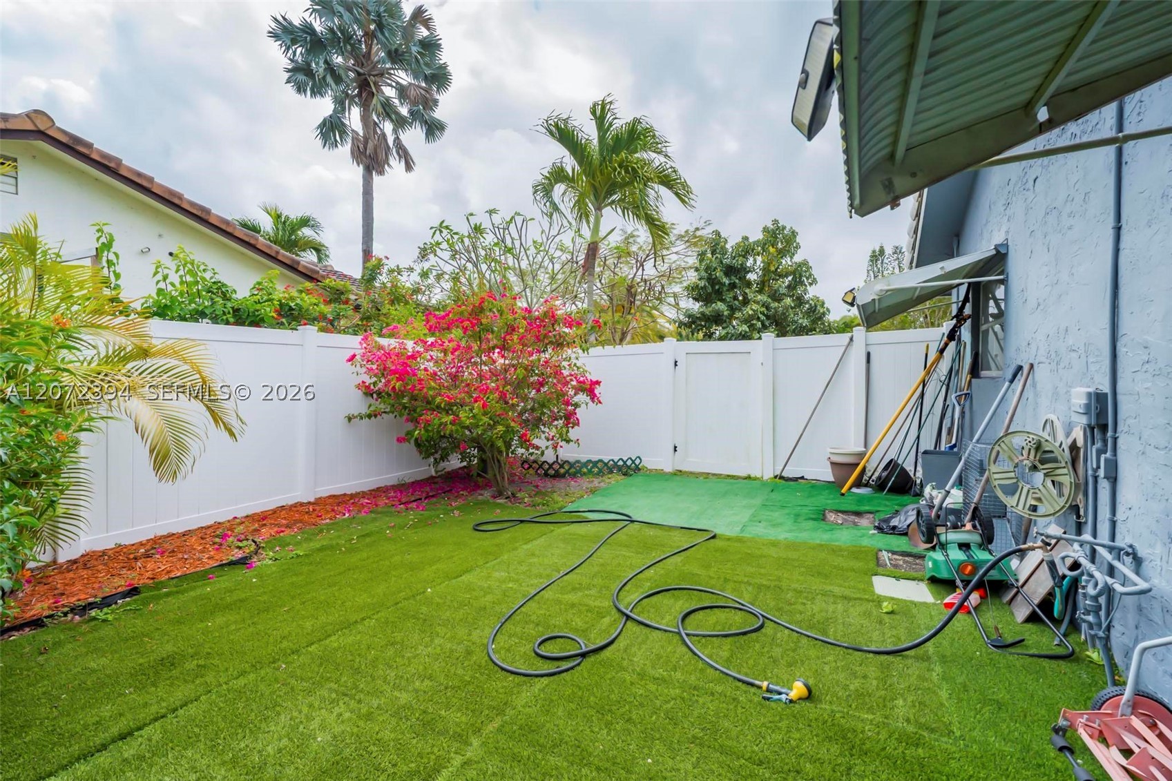 7211 NW 76th St, Tamarac FL 33321