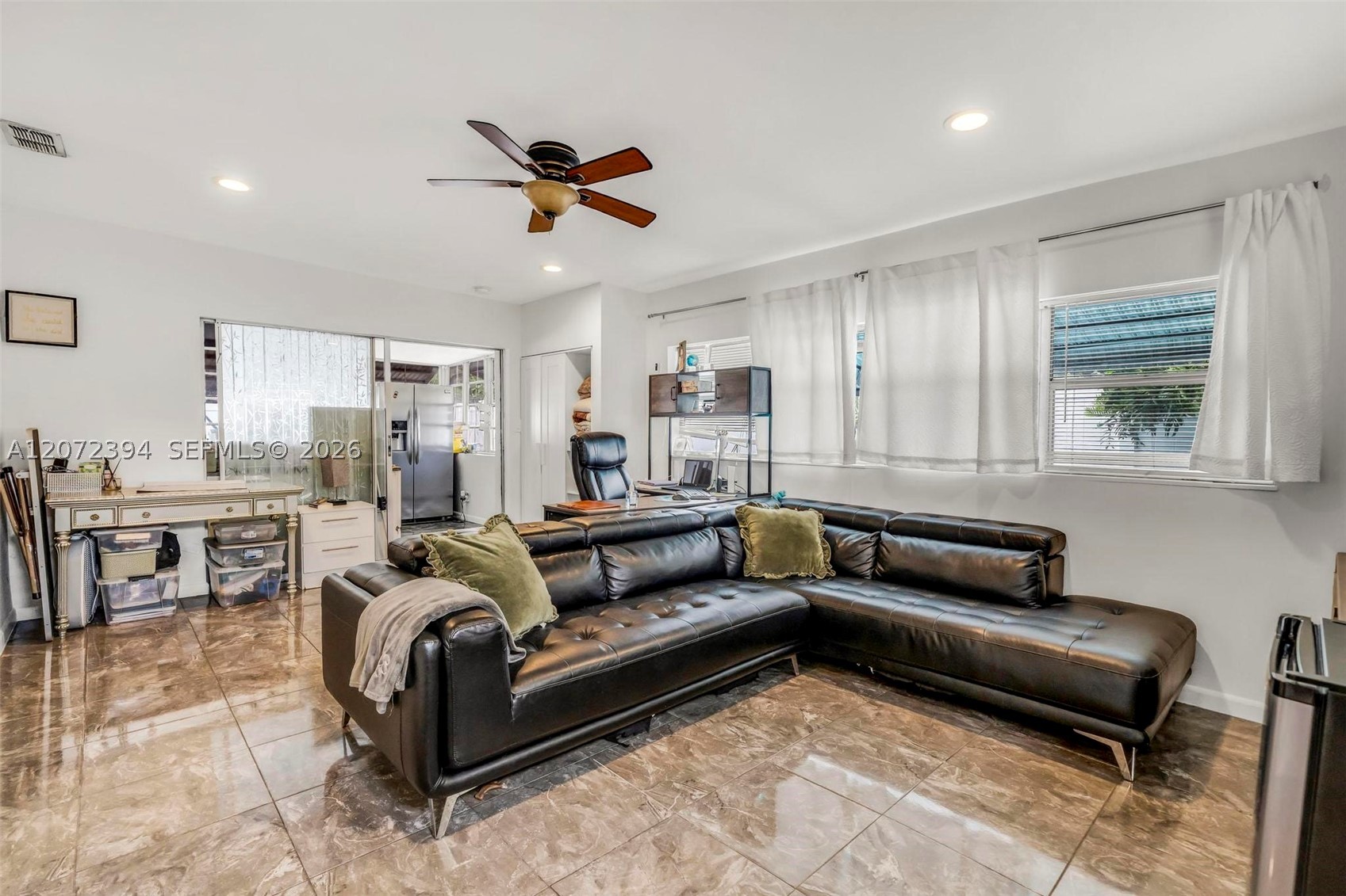 7211 NW 76th St, Tamarac FL 33321