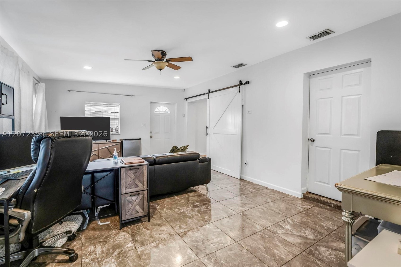 7211 NW 76th St, Tamarac FL 33321