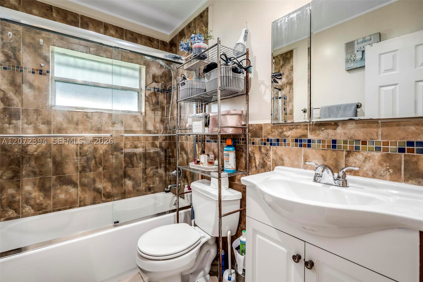 7211 NW 76th St, Tamarac FL 33321